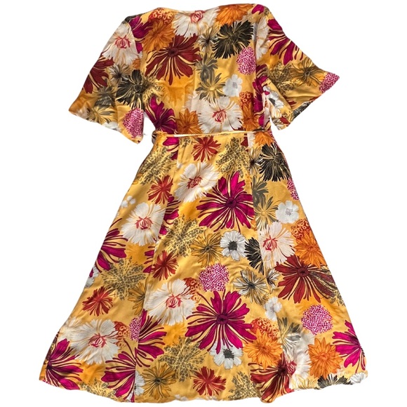 NY&Co Floral Print Side Wrap Dress with Side Pockets - Picture 3 of 4